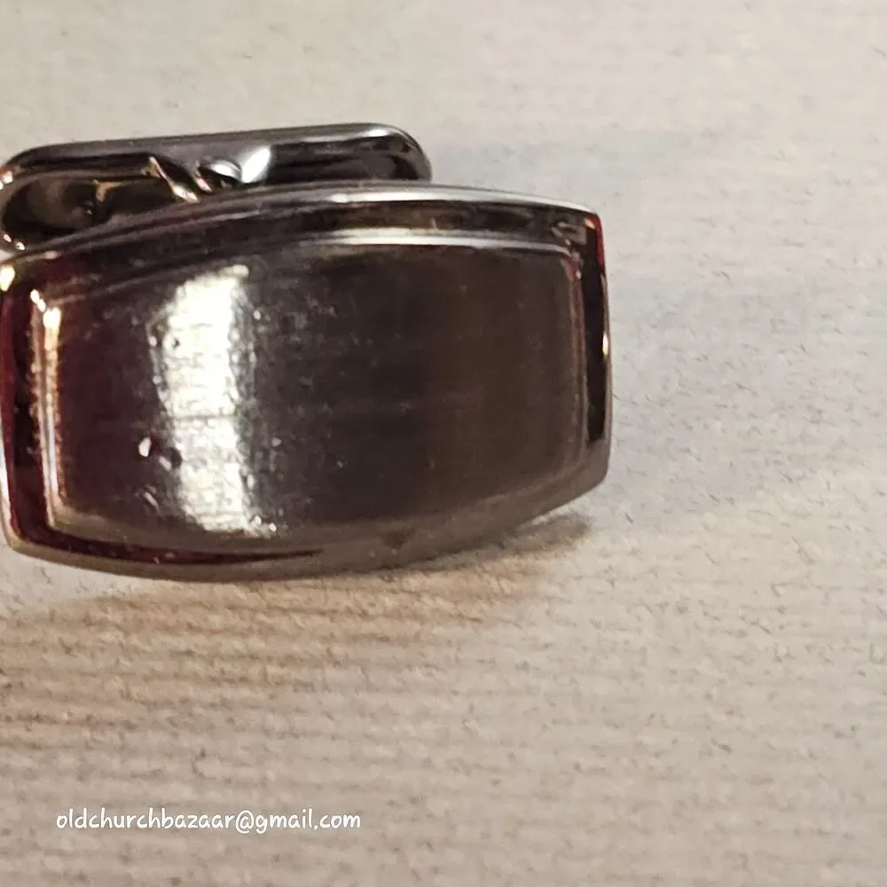 Kenneth Cole Reaction cufflinks